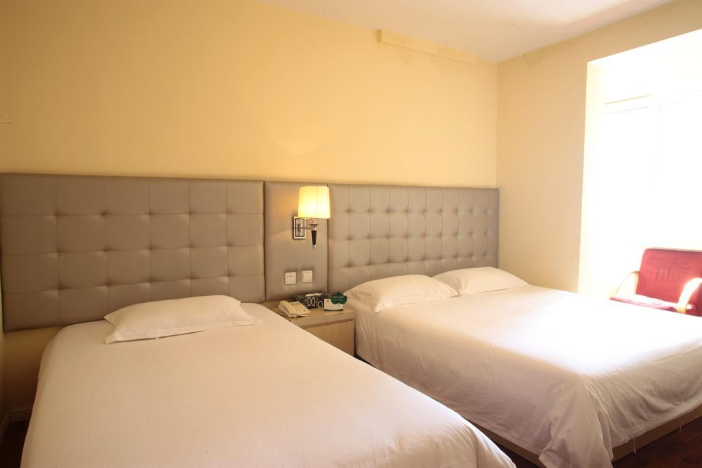 Qingdao Renjia Bussiness Hotel Екстер'єр фото