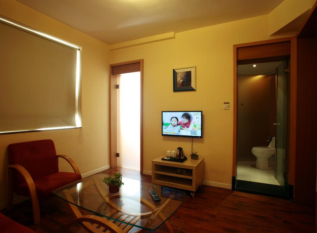 Qingdao Renjia Bussiness Hotel Екстер'єр фото